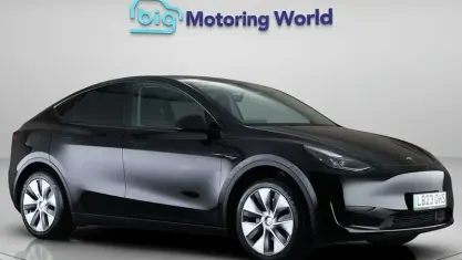 Used Tesla Model Y Standard Range 219 kW (299 HP) 2023 Black SUV