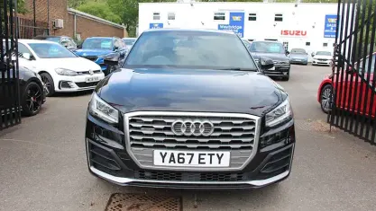 Używany Audi Q2 S-Line 190 KM (139 kW) 2018 Czarny SUV