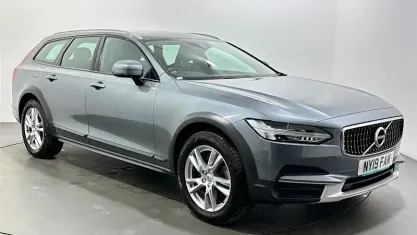 Used Volvo V90 CC 250 HP (183 kW) 2019 Grey Estate