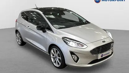 Used Ford Fiesta Titanium 124 HP (91 kW) 2018 Silver Hatchback