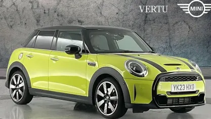 Used Mini Cooper S Exclusive 178 HP (130 kW) 2022 Yellow Hatchback