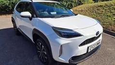 White Used 2023 Toyota Yaris Cross Design SUV | £21,995 (Fair price)