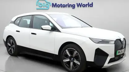 Usado BMW iX M Sport 239 kW (326 HP) 2024 Branco SUV