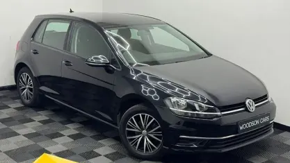 Second-hand VW Golf VII SE 125 CP (91 kW) 2017 Negru Hatchback
