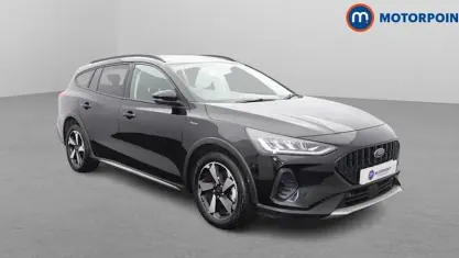 Begagnad Ford Focus Active 125 HK (91 kW) 2023 Svart Kombi
