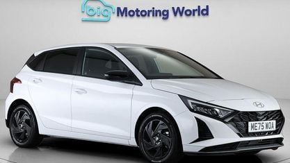 New Hyundai i20 Blackline 90 HP (66 kW) 2026 White Hatchback