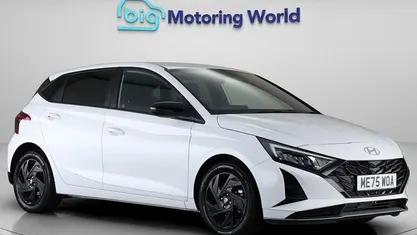 New Hyundai i20 Blackline 90 HP (66 kW) 2026 White Hatchback