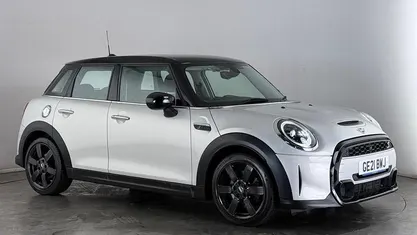 Used Mini Cooper S Classic 178 HP (130 kW) 2021 Hatchback