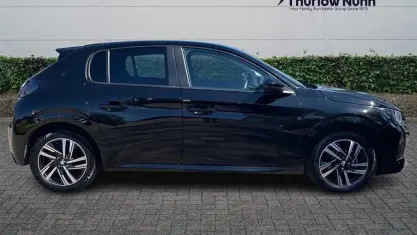 Used Peugeot 208 Active+ 75 HP (55 kW) 2023 Black Hatchback