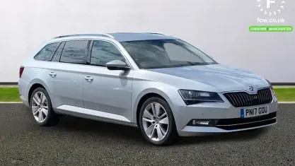 Usado Skoda Superb SE L Executive 150 CV (110 kW) 2017 Plateado Familiar