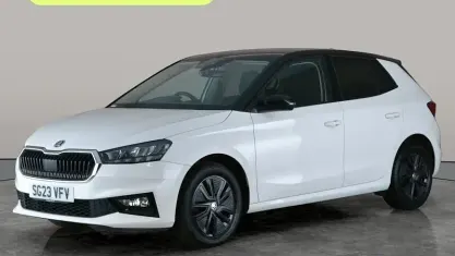 Usado Skoda Fabia Colour Edition 80 HP (58 kW) 2023 Branco Citadino