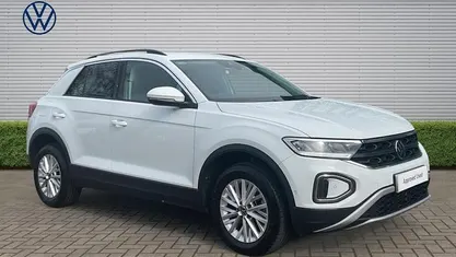 Used VW T-Roc Life 150 HP (110 kW) 2025 SUV