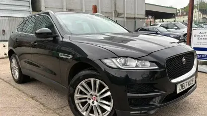 Usado Jaguar F-Pace Portfolio 179 CV (131 kW) 2020 SUV