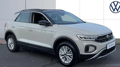 Used VW T-Roc Life 150 HP (110 kW) 2024 SUV
