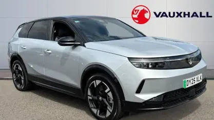 Used Vauxhall Grandland Ultimate 156 kW (213 HP) 2025 Grey SUV