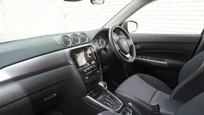 Used Suzuki Vitara SZ-T 116 HP (85 kW) 2023 Land breeze green SUV