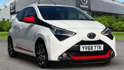 Used Toyota Aygo Trend 72 HP (52 kW) 2019 White Hatchback