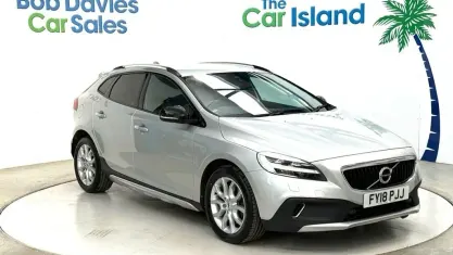 Used Volvo V40 Pro 150 HP (110 kW) 2018 Silver Hatchback