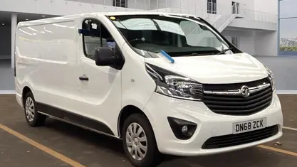 White Used 2018 Vauxhall Vivaro Sportive MPV | £8,990 (Good price)