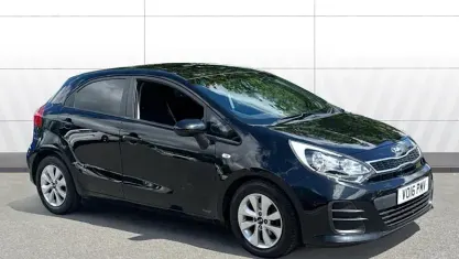 Used Kia Rio 84 HP (61 kW) 2016 Black Hatchback