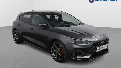 Begagnad Ford Focus ST 280 HK (205 kW) 2023 Grå Halvkombi