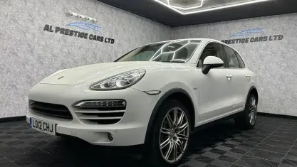 Used Porsche Cayenne 245 HP (180 kW) 2012 White SUV