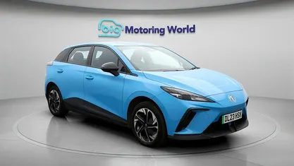 Used MG MG4 EV SE 150 kW (204 HP) 2023 Blue Hatchback