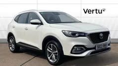 White Used 2022 MG HS Exclusive SUV | £17,139 (Fair price)