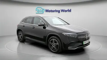 Begagnad Mercedes EQA250+ AMG line 139 kW (190 HK) 2023 Svart SUV