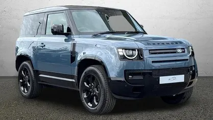 Used Land Rover Defender SE Dynamic 249 HP (183 kW) 2025 SUV