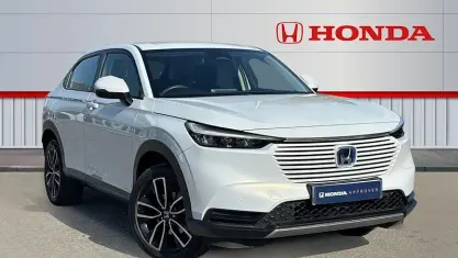 Used Honda HR-V Elegance 131 HP (96 kW) 2024 White SUV