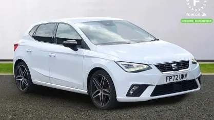 Używany Seat Ibiza FR 95 KM (69 kW) 2022 Biały Hatchback