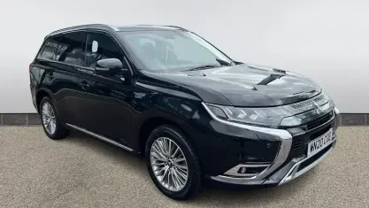 Used Mitsubishi Outlander P-HEV 224 HP (164 kW) 2020 Black Estate