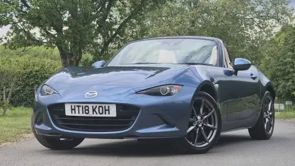 Używany Mazda MX5 Inclusive 160 KM (117 kW) 2018 Niebieski Kabriolet