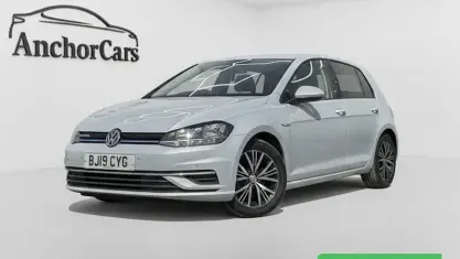 Used VW Golf VII SE 131 HP (96 kW) 2018 Silver Hatchback