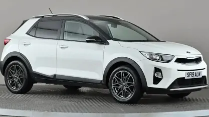 Used Kia Stonic 120 HP (88 kW) 2019 White SUV