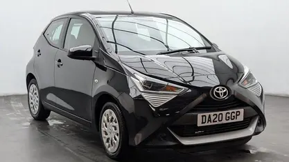 Used 2020 Toyota Aygo X-play Hatchback | £8,850 (Good price)