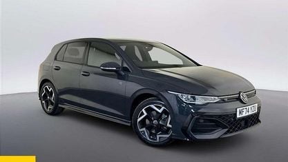 Second-hand VW Golf VIII R-line 150 CP (110 kW) 2026 Hatchback