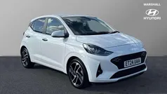 White Used 2024 Hyundai i10 Premium Hatchback | £15,669 (Fair price)