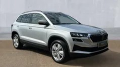 Brilliant silver metallic New 2025 Skoda Karoq SE SUV | £25,890 (Fair price)