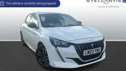 Used Peugeot 208 Allure+ 102 HP (75 kW) 2023 Hatchback