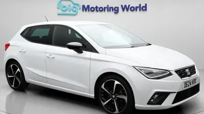 Usado Seat Ibiza FR Sport 110 HP (80 kW) 2023 Branco Citadino