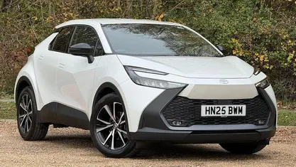 Used 2025 Toyota C-HR Design SUV | £25,995 (Fair price)