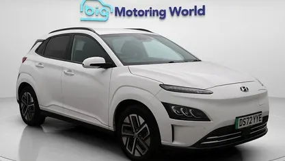 Begagnad Hyundai Kona Premium 150 kW (204 HK) 2022 Vit SUV