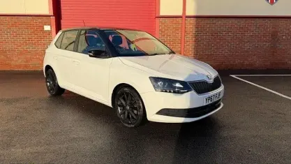 Usado Skoda Fabia Colour Edition 95 HP (69 kW) 2018 Citadino