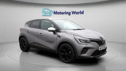 Used Renault Captur Rive Gauche 143 HP (105 kW) 2022 Grey/black SUV