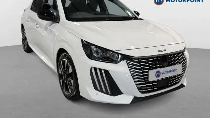 Used Peugeot 208 Allure 101 HP (74 kW) 2025 White Hatchback
