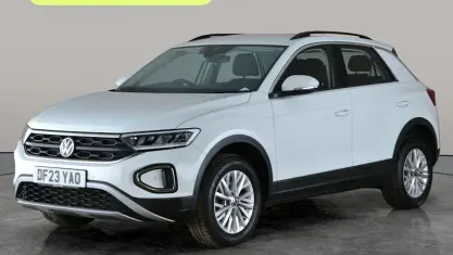 Used VW T-Roc Life 110 HP (80 kW) 2023 White SUV