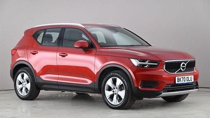 Usado Volvo XC40 Momentum 197 HP (144 kW) 2020 Vermelho SUV