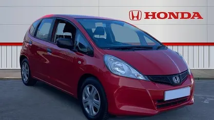 Used Honda Jazz S 90 HP (66 kW) 2015 Hatchback